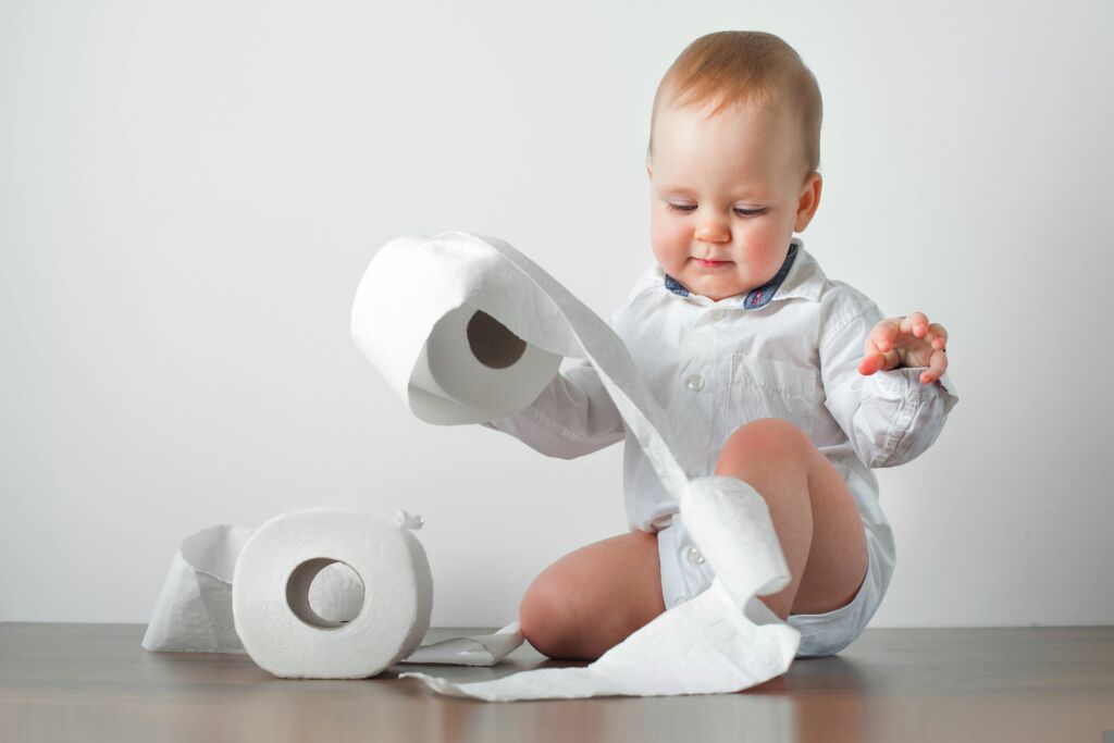 Fort Myers ABA therapist helps with potty training