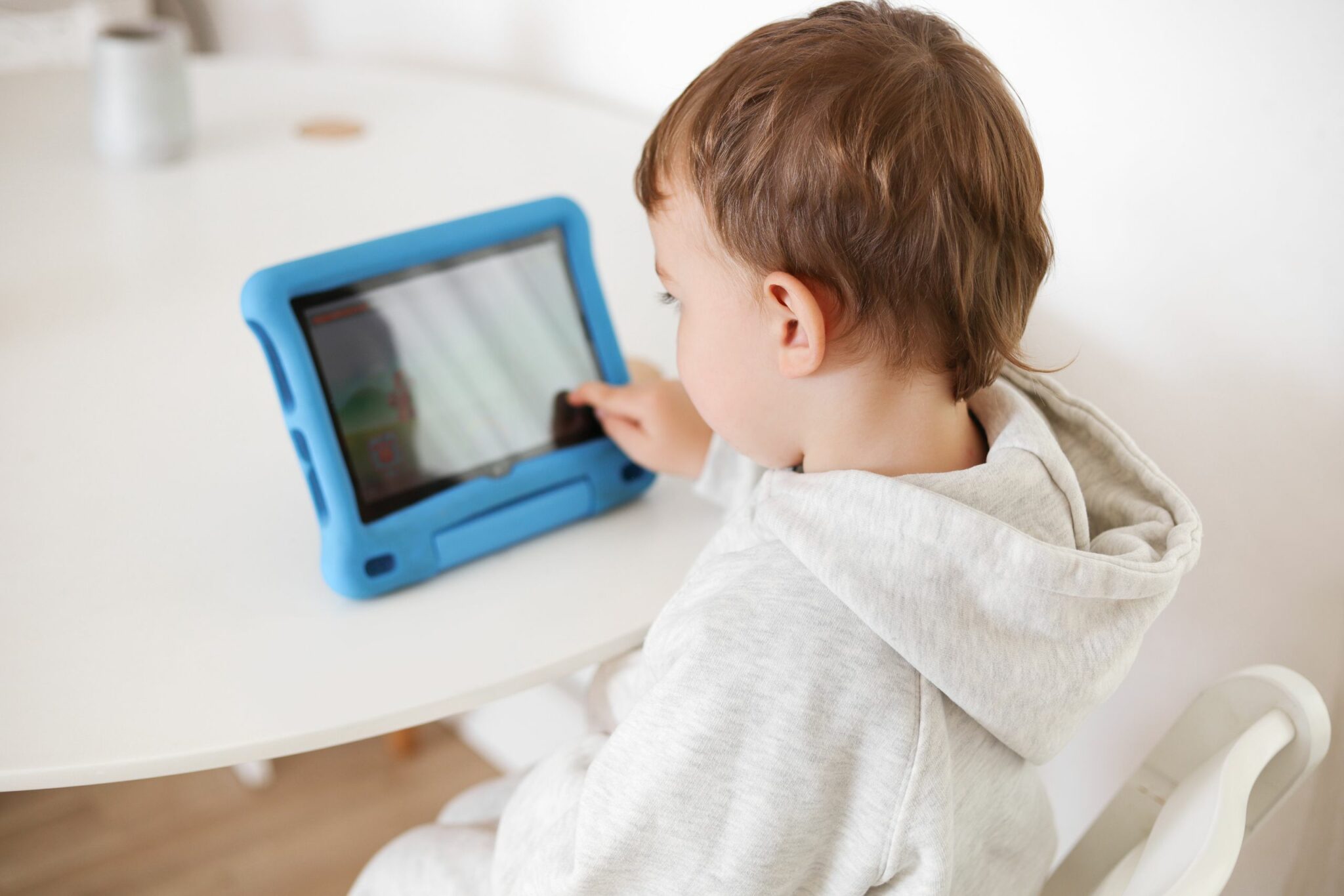 Study Baby SpeechLanguage Development Delay & Screen Time Linked